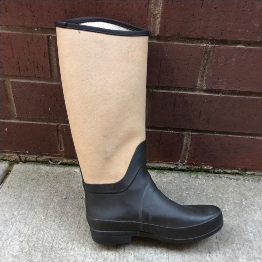 Hunter Rain Boots - Picture 2 of 5